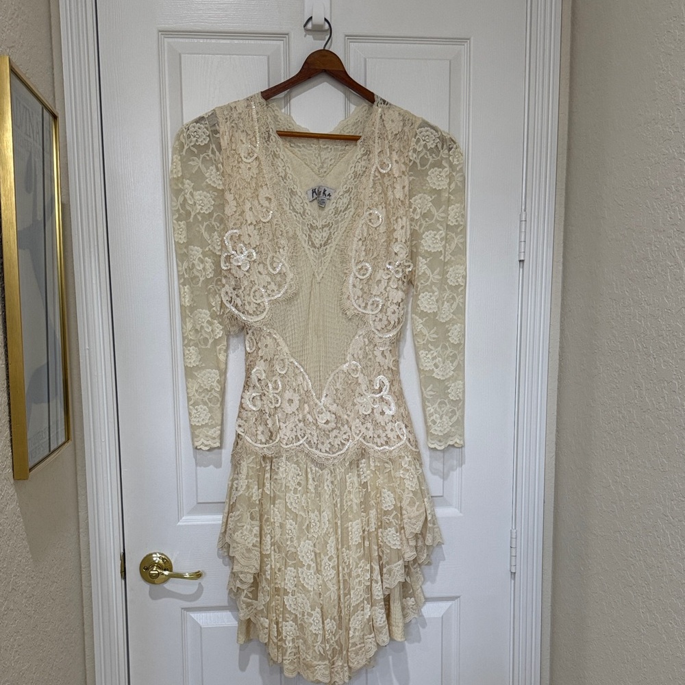Cream Lace Long Sleeve Vintage 1988 Short Wedding Dress